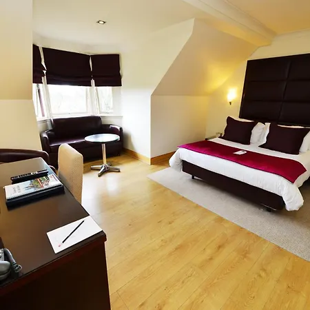 Glynhill Hotel & Spa Near Glasgow Airport-3